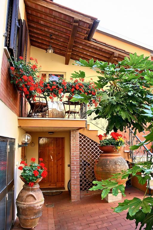 Primettahouse Hotell San Gimignano Exteriör bild